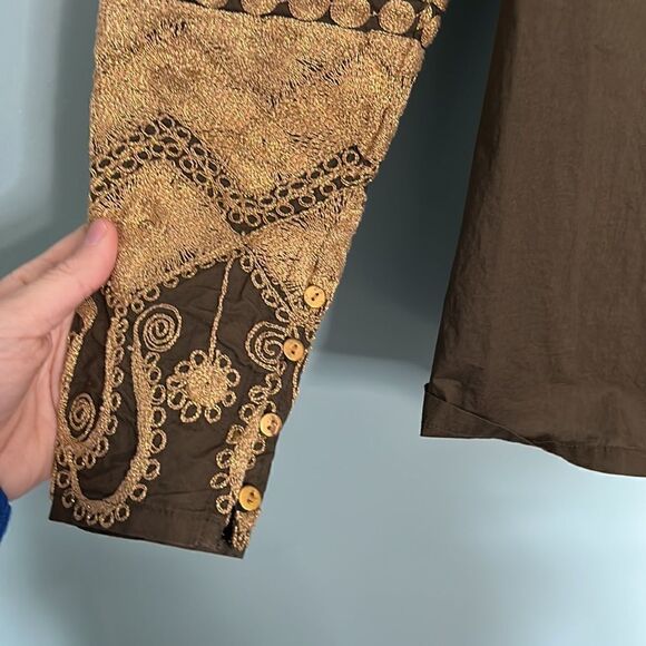 V.DE.VINSTER Embroidered Blouse - Picture 10 of 11